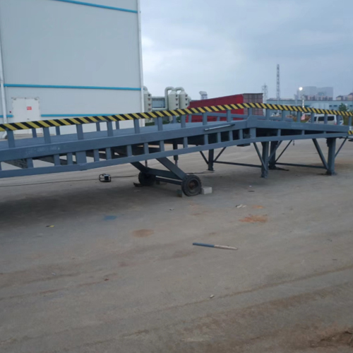 移動液壓登車橋